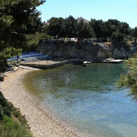 Apartment By The Sea - 14523